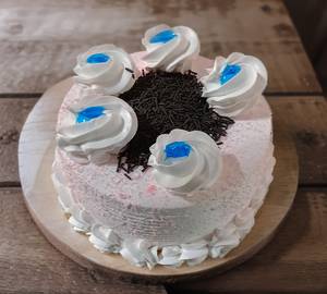 Creamy Vanilla And Cheery Layers Perfect For Immediate Celebrations And Gathering.