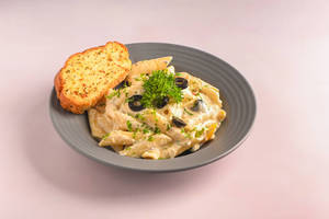 Creamy White Sauce Pasta