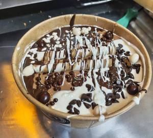 Triple chocolate [bowl cake]
