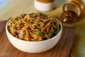 Veg Noodle (chowmein)