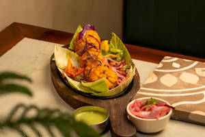Tandoori Momos [6 Pieces]