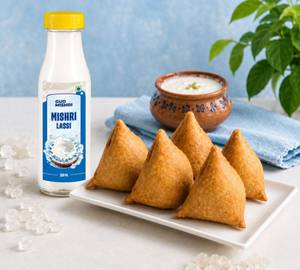 Whole Wheat Samosa [5 Pieces] + Mishri Lassi
