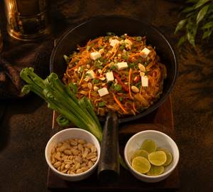 Phad Thai With Asian Vegetables