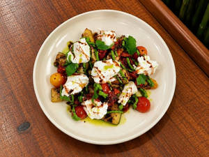 Grilled Zucchini And Burrata Salad