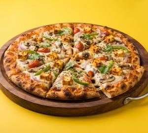 Mushroom And Paneer Pizza