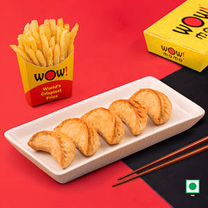 Veg Darjeeling Fried Momo + OG Crispy Fries Regular