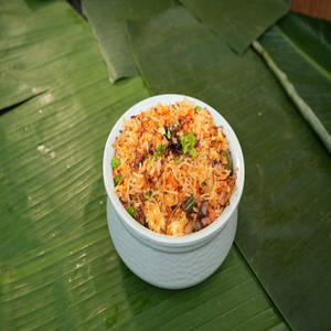 Veg  Biryani With Raita