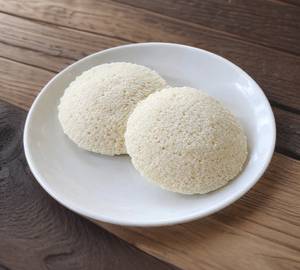 Idli [4Pieces] Sambhar And Coconut Chutney