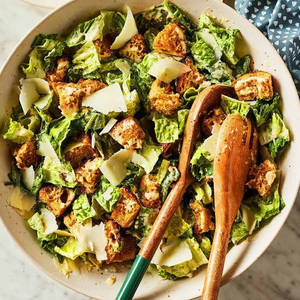 Corners Caeser Salad With Vegetables