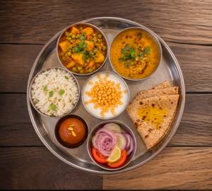 Aalu Matar Thali