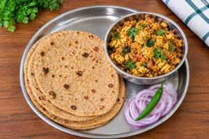 Chapathi With Egg Bhurji