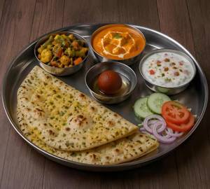Paneer Naan With Shahi Paneer Gulab Jamun