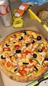 Tandoori Night Pizza
