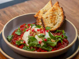 Jain Burrata Shakshouka