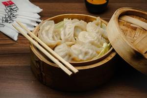 Chi St Momo