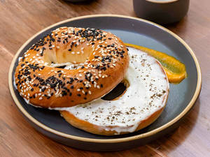 Jain Cream Cheese Bagel