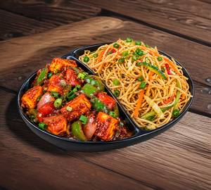 Chilli Paneer + Hakka Noodles