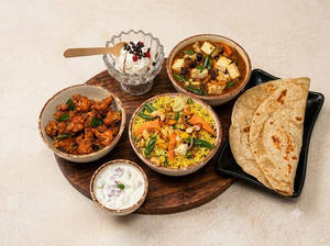 Puratasi Veg Combo