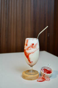 Strawberry Shake