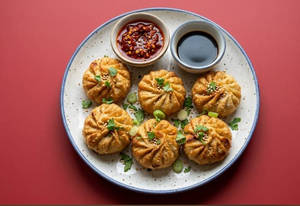 Veg Schezwan Fried Momos
