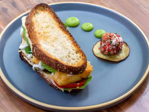 Halloumi Cheese Lettuce Tomato Sandwich (hlt)