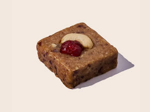 Cashew & Date Energy Bites