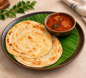 2 Parotha With Chicken Curry