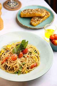 Aglio Alio Spaghetti