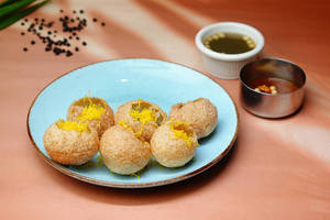 Paani Puri (6 Pieces)