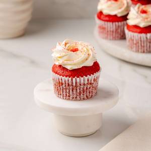 Red Velvet Cupcake (4 Pc)