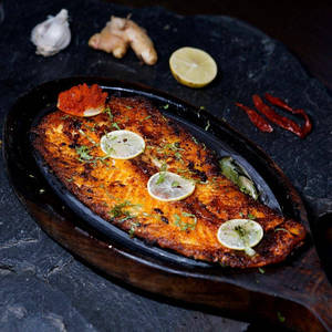 Nimbu Mirch Tawa Fish