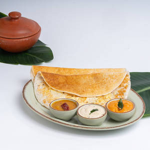 Muttai Kal Dosai [Egg Dosai]