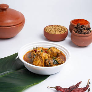 Alanganallur Kozhi Varuval Kulambu [Chicken]