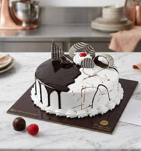 Chocolate Vanilla Cake