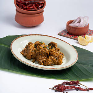Pollachi Kozhi Varuval [Chicken]