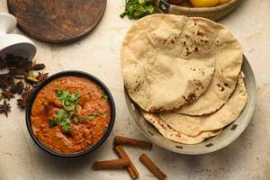 Kasmiri Aloo + Roti (4 Pcs)