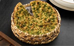 Dhania Mircha Paratha