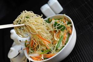 Veg Hakka Noodles