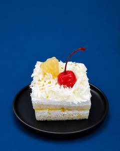 Pineapple Gateaux