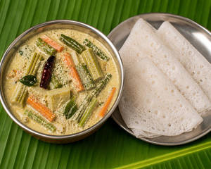 Aviyal With Neer Dosa