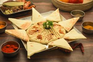 Garlic Hummus Pita Bread
