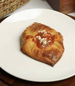 Tomato Feta Danish(1 piece)
