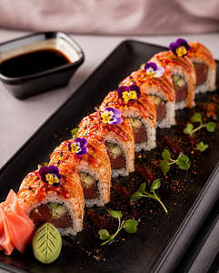 Spicy Maguro Sushi Roll