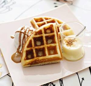 Belgian White Chocolate Waffle