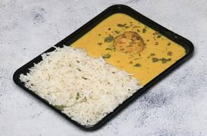Punjabi Kadi Pakodha + Steam Rice + Mint Chutney+ Onion Salad