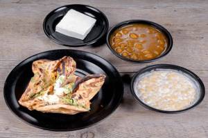 Paneer Gobhi Churr Churr Kulcha Combo [Serves-1]