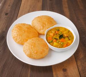 Poori (3 Pcs) + Bhaji Veg Curry