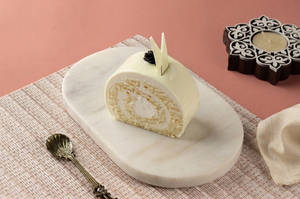 Pastry Lychee Swiss Roll