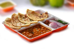 Aloo Paratha With Choley