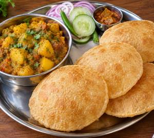 Aaloo Sabji + 4Puri
